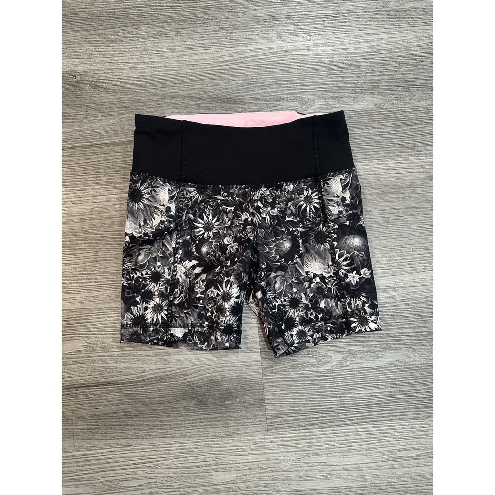 Lululemon Run:‎ Dart & Dash Short *Block-It Pocket in Flowabunga Black Size 2